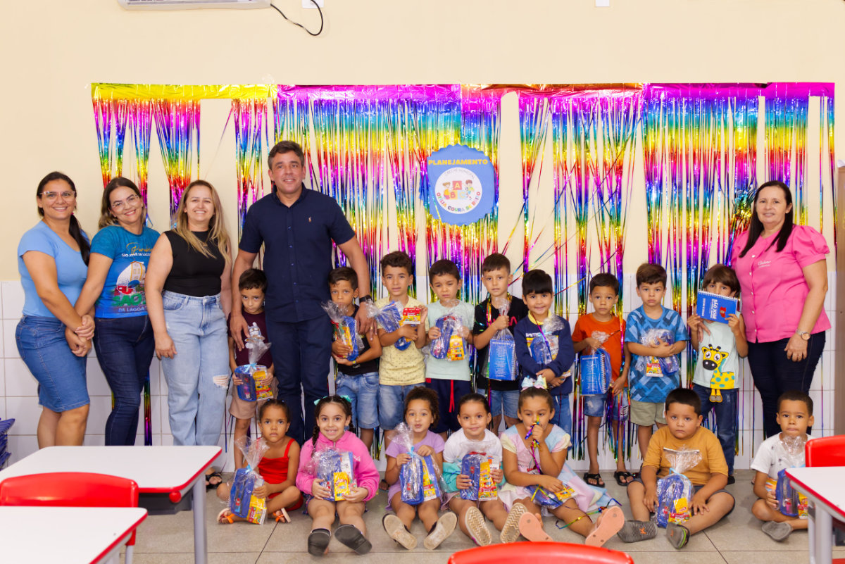 Prefeitura de São José da Lagoa Tapada oficializa entrega de kits escolares para o ano letivo de 2026