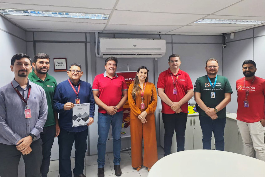 Prefeito de São José da Lagoa Tapada busca parcerias com o Banco do Nordeste para fortalecer o desenvolvimento do município