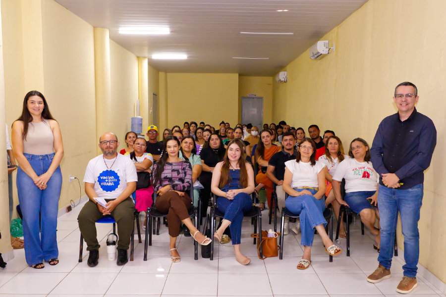 Profissionais de saúde participam de encontro sobre qualidade do Novo Cofinanciamento da APS em São José da Lagoa Tapada